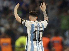 Футболист на Локо Пловдив игра срещу Аржентина при загуба със 7:0, Меси с хеттрик за 17 минути