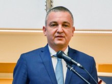 Кметът на Варна очаква министъра на туризма за бараките на Златни пясъци