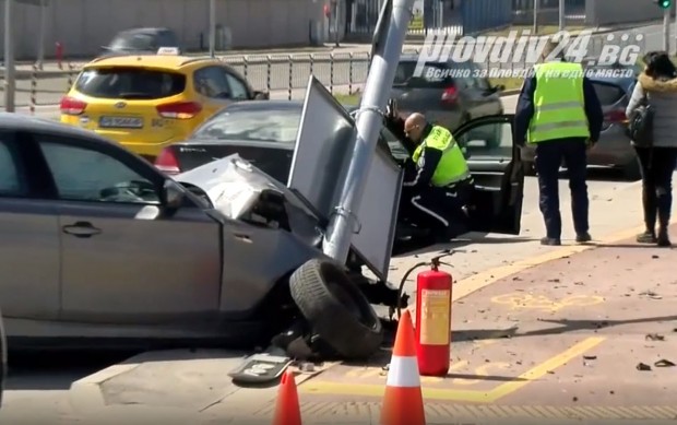 </TD
>Тежък инцидент е станал на булевард България в Пловдив, предаде
