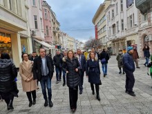 Лилия Недева, "Заедно": Изваждаме обществените лечебни заведения от Търговския закон