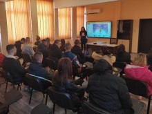 КНСБ - Габрово запознава ученици с техните права на работното място