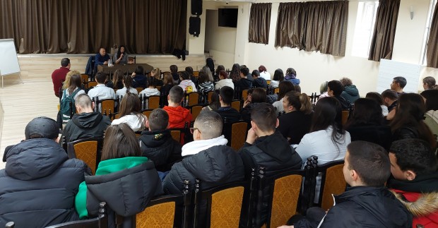 "Часове по правосъдие" с деветокласници имаха съдии от Районен съд – Варна
