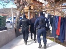 Осем са вече задържаните при спецакцията в Пиринско