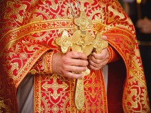 Агатополският епископ Иеротей ще оглави Архиерейска Преждеосвещена света Литургия в град Поморие