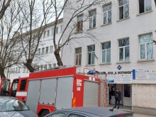 Пожарникари нахлува в бугаско училище, евакуираха учениците