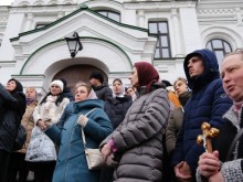 Втори пореден ден представителите на УПЦ МП отказват да напускат Киево-Печорската лавра