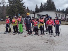 139 деца преминаха през "Научи се да караш ски" в Пампорово