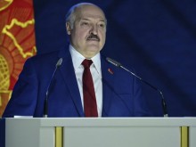 Лукашенко предложи примирие в Украйна, ако не - оръжия с обогатен уран