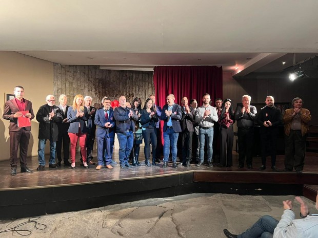 TD БСП за България закри кампанията си в Пловдив в културен