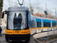 Трамвай №5 в София вече се движи по-бързо