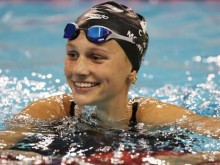 16-годишна постави нов световен рекорд в плуването