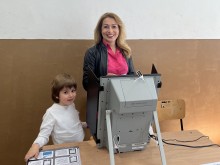 Лилия Недева: Гласувах за едно по-добро бъдеще за нас, за нашите деца и нашите родители