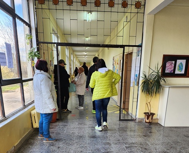 Над 105 хиляди българи са гласували в чужбина