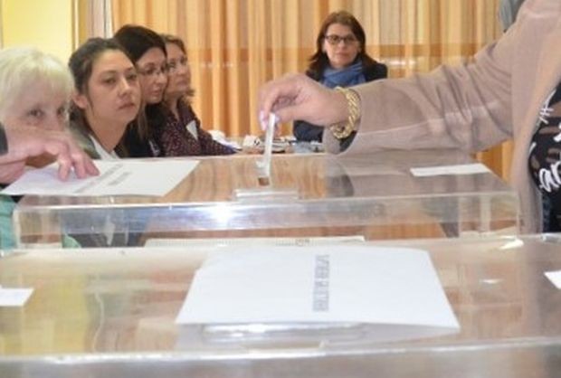 Централната избирателна комисия публикува данни към 10:00ч. при 99.73% обработени СИК