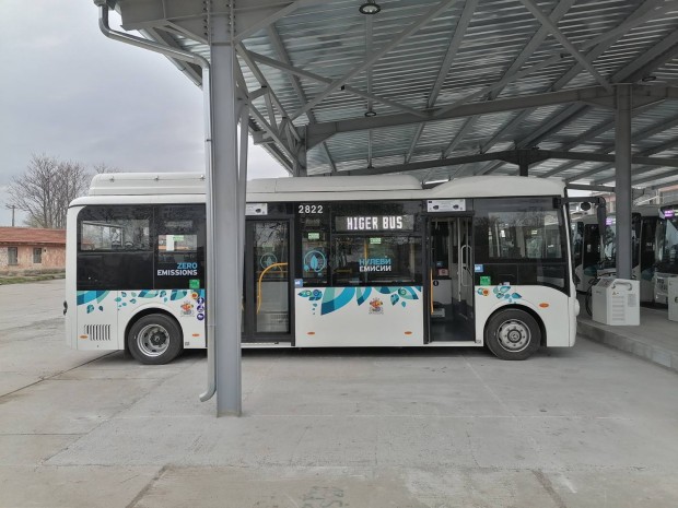 В столицата тръгнаха новите електробуси по линии 23 и 100