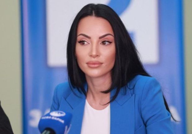 Варненската прима на ГЕРБ Славена Точева продължава да превзема преференциалните