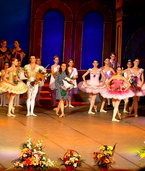 Комичният балет "Зле опазеното момиче" с премиера в Бургас