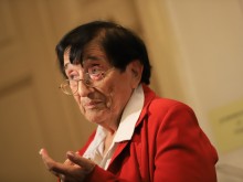 Мика Зайкова обясни защо пенсионерите няма да вземат и лев за Великден