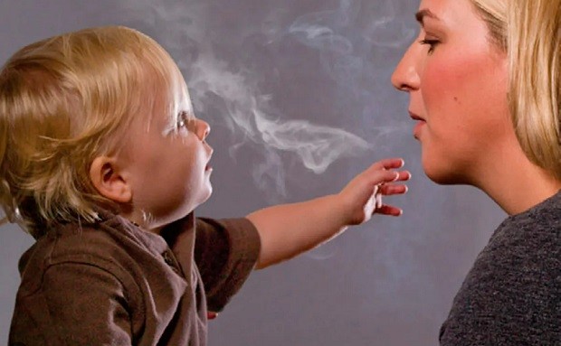Много родители се опитват да ограничат дима от цигарите като