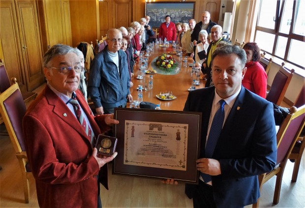 50 години празнува Културният клуб на великотърновци в София