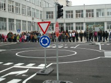 Провеждат игри по пътна безопасност в "Западен"