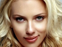 Тази холивудска красавица е неоткриваема в социалните мрежи