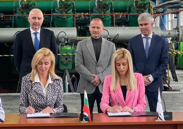 Подписаха договора за разширение на газовото хранилище в Чирен