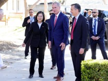 Въпреки предупрежденията от Китай: Кевин Маккарти се срещна с тайванския президент Цай Инуън