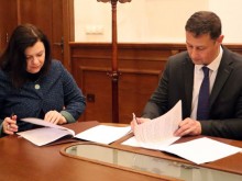 ИУ-Варна подписа споразумение за сътрудничество с "Карин дом"