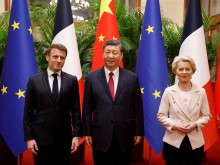 Си, Макрон и Фон дер Лайен проведоха тристранна среща в Пекин