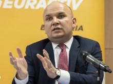 Илхан Кючюк: Европа очаква от България редовно правителство