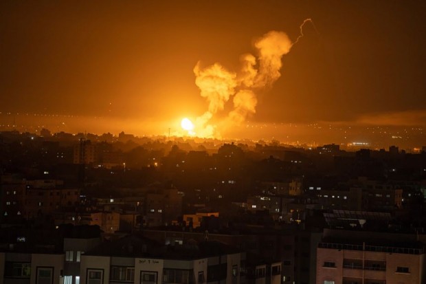 Израел нанесе удари в Ливан и Газа в отговор на ракетния обстрел