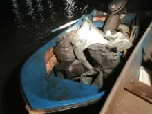 Задържаха контрабанден улов на риба, лодки и мрежи