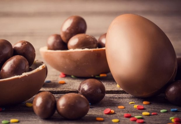 Българите с удоволствие са унищожили  близо 172 хил кг шоколадови изделия