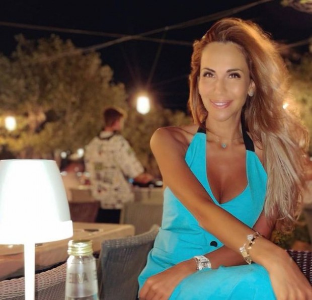 Най-после Ивайла Бакалова показа бебето си - прекрасната малка Вяра