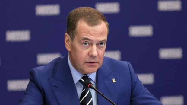 Медведев с присъда за Украйна: Тя никому не е нужна