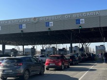 Интензивен трафик на границата ни с Румъния на изход