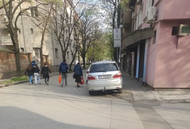 </TD
>Проблемът с паркирането в Пловдив вече не изненадва никого, но