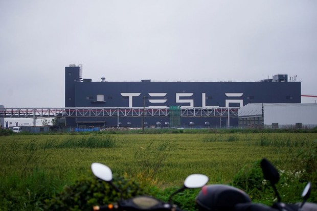 Тесла ще строи фабрика в Шанхай за производство на батерии