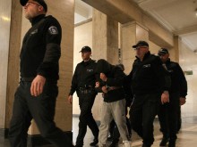 Съдът реши Калоян да остане за постоянно в ареста, той каза: Искам да бъда с детето и родителите си!