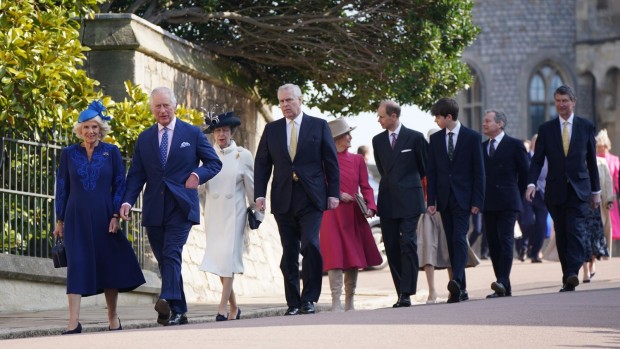 Кралското семейство на Великобритания се събра в двореца Уиндзор за великденската молитва