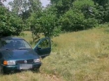 Мъж открадна две коли за една нощ, заряза ги в гората