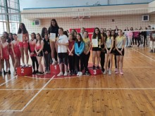 Наградиха първенците в общинското първенство по волейбол за 2022/2023 година в Казанлък