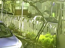 Част от жителите на Пловдив продължават да копаят дъното