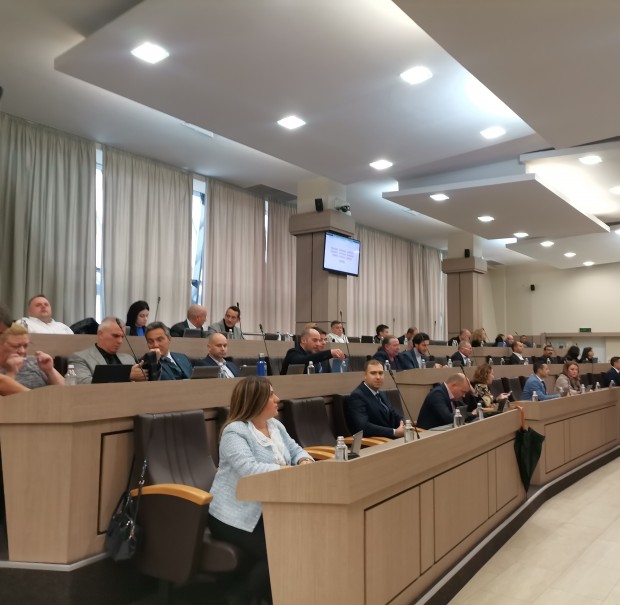 </TD
>Общинският съвет в Бургас ще проведе заседание днес в Културен