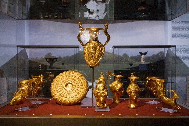 Едно от най-забележителните български съкровища – Панагюрското съкровище замина за