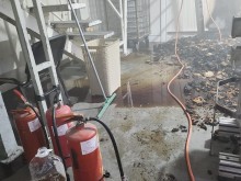 Пожар в завод на 10 километра от Пловдив