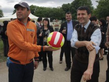 Откриха две игрища за плажен волейбол на Гребната база