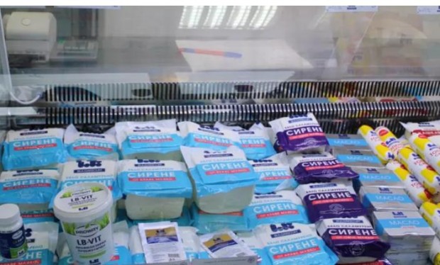 С над 40 по ниски са цените на млечните продукти – сиренето