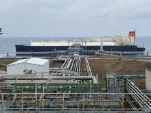 Пристигна първият танкер с втечнен природен газ